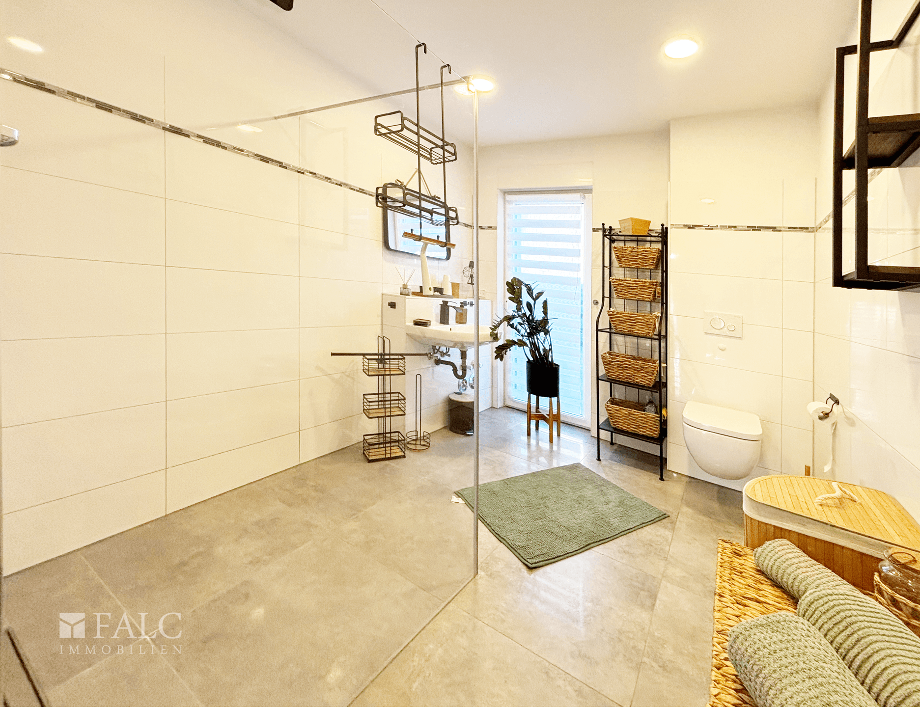 Badezimmer mit Dusche